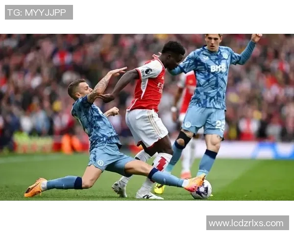 英超新赛季揭幕战阿森纳对阵莱斯特精彩对决即将开启