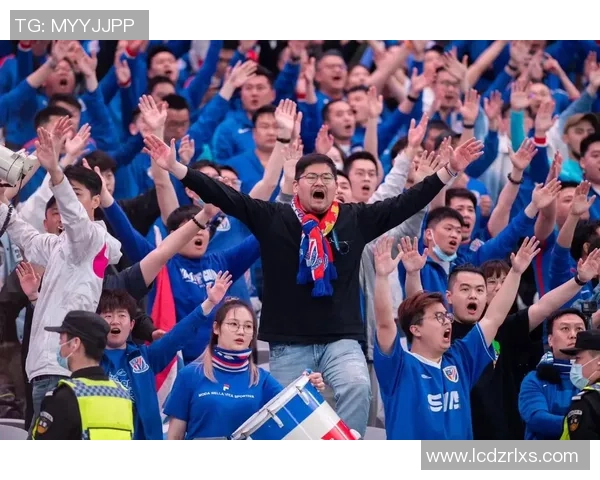 27岁海港二门开挂！11次神扑让对手溃散+获10分，接连3场亚冠获MVP